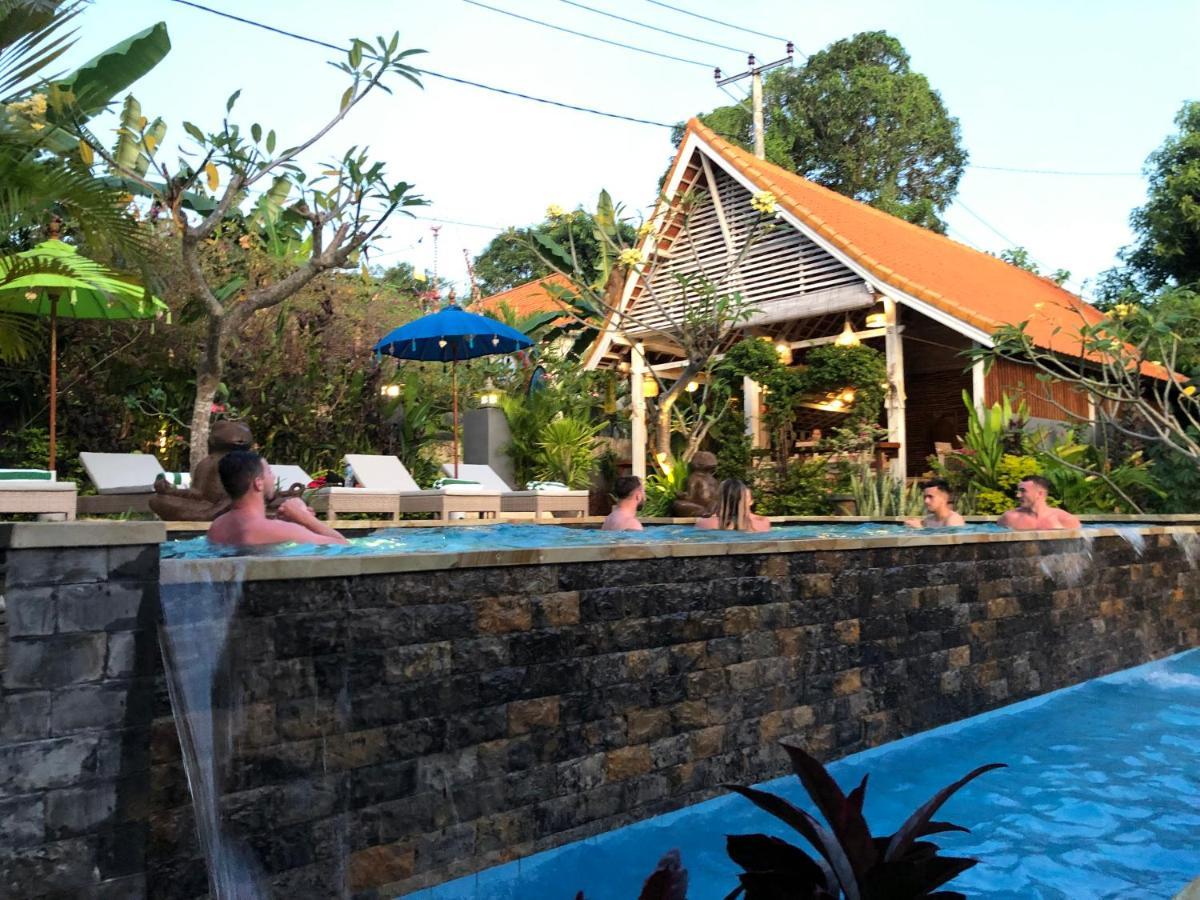 Le Biu Garden View Hotel นูซาเลมโบงัน ภายนอก รูปภาพ